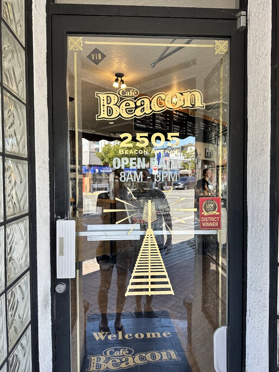 Beacon Café