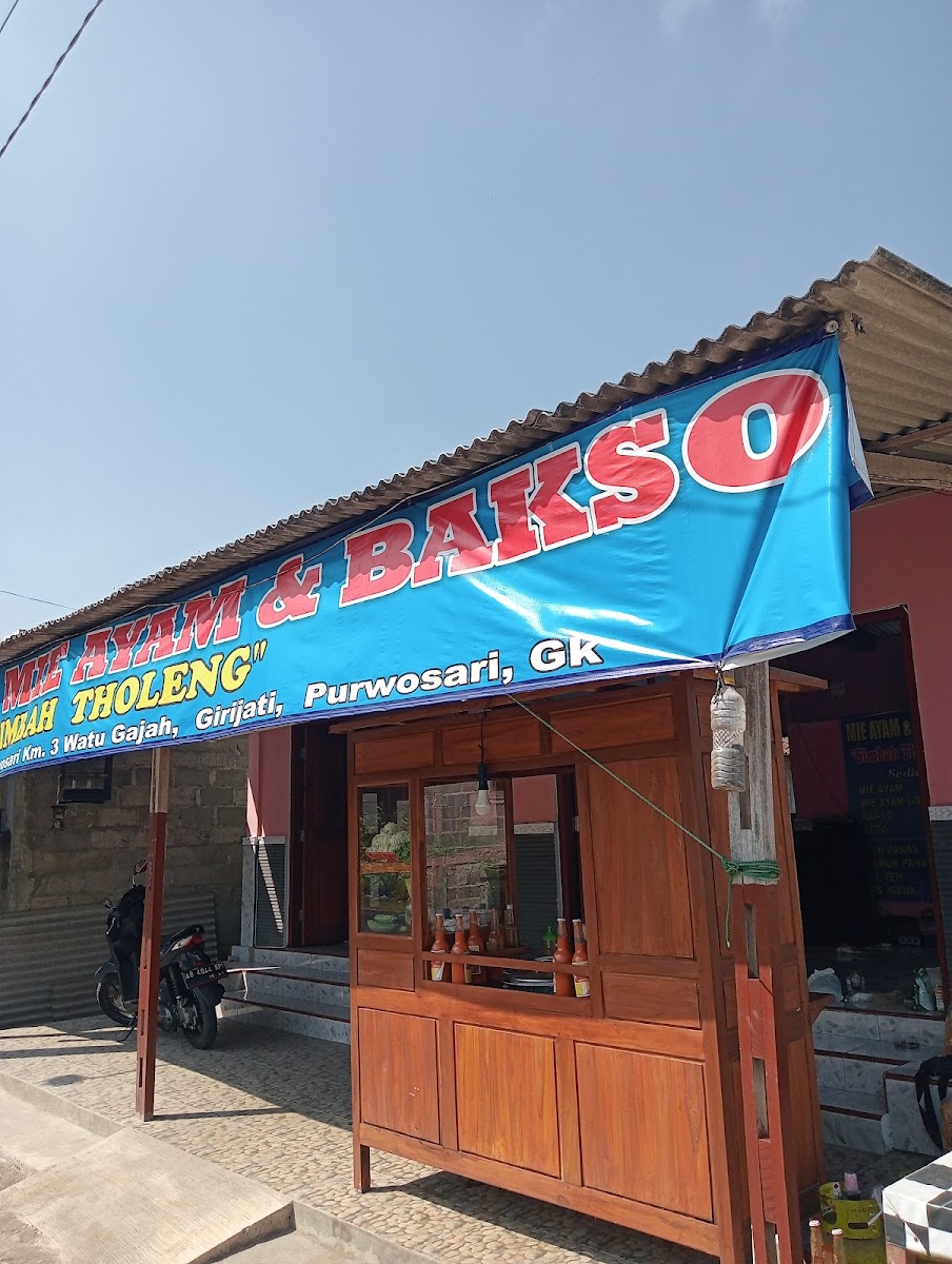 Mie Ayam Bakso Mbah Tholeng