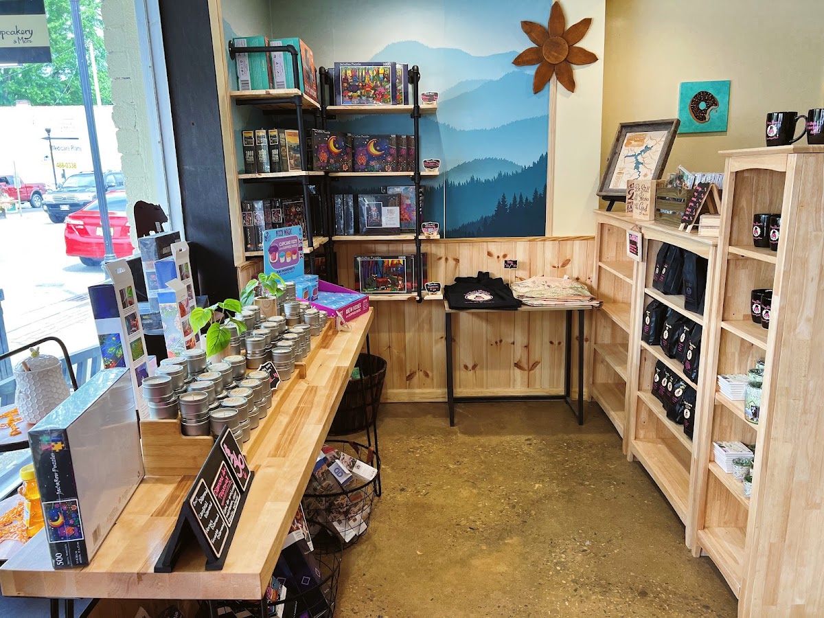 Honey Bear's Cupcakery & More