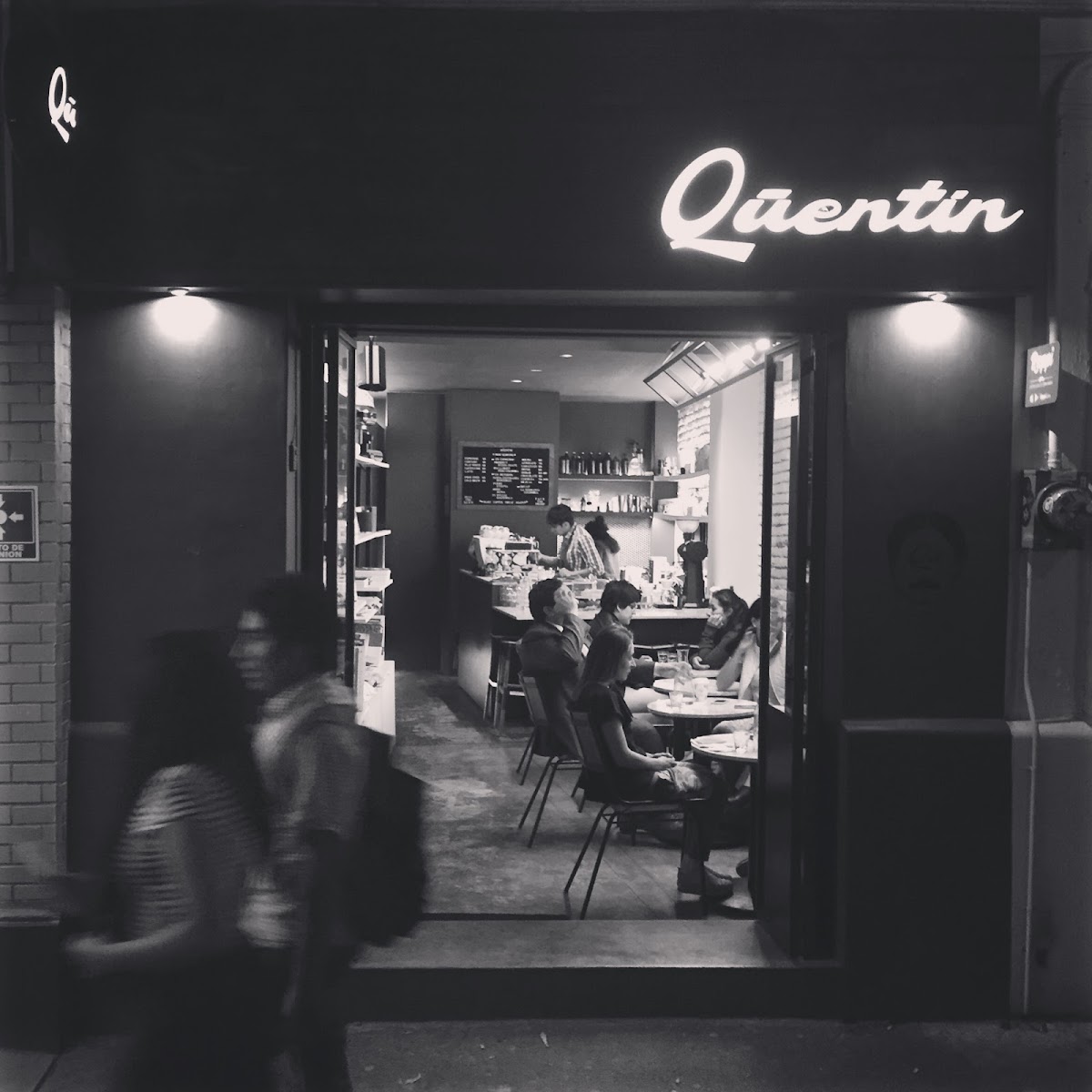 Qūentin Café