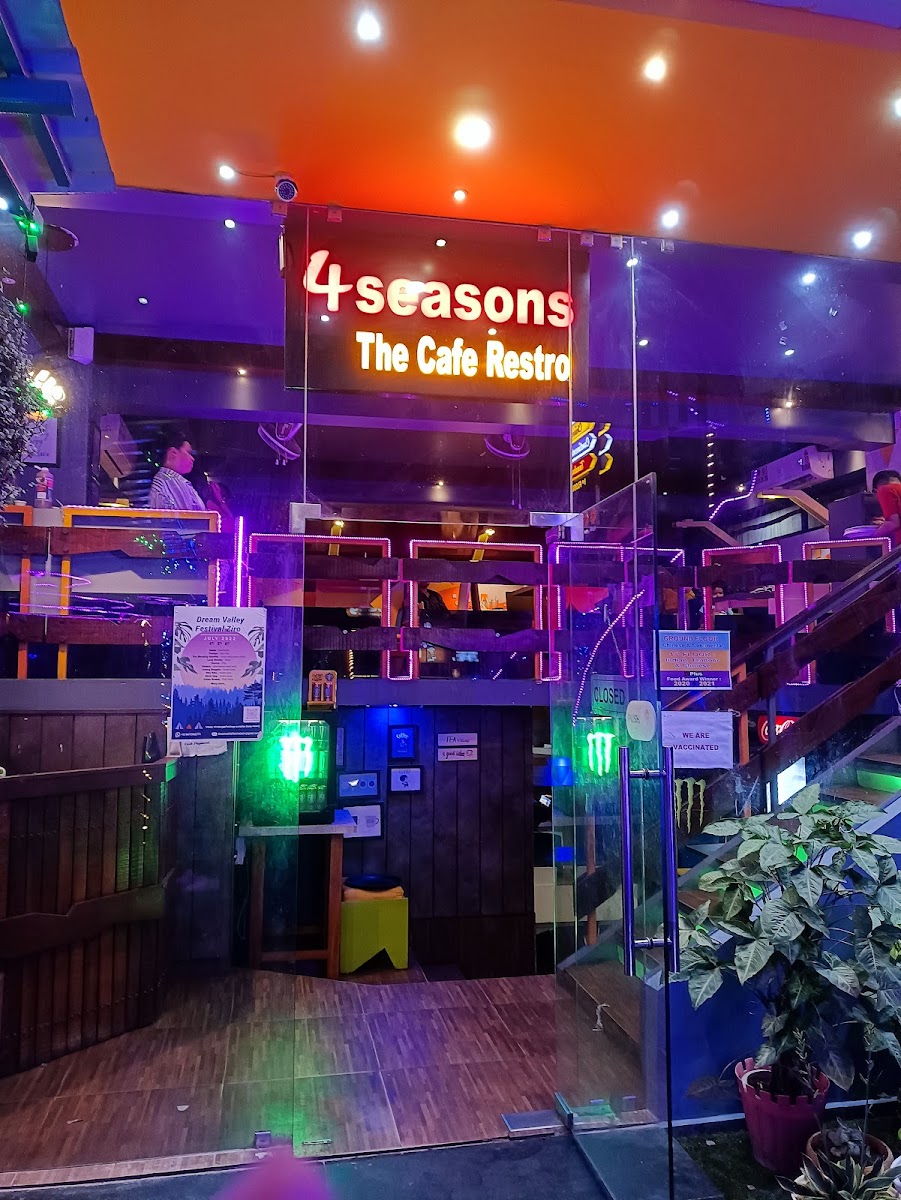 4 Seasons Restaurant