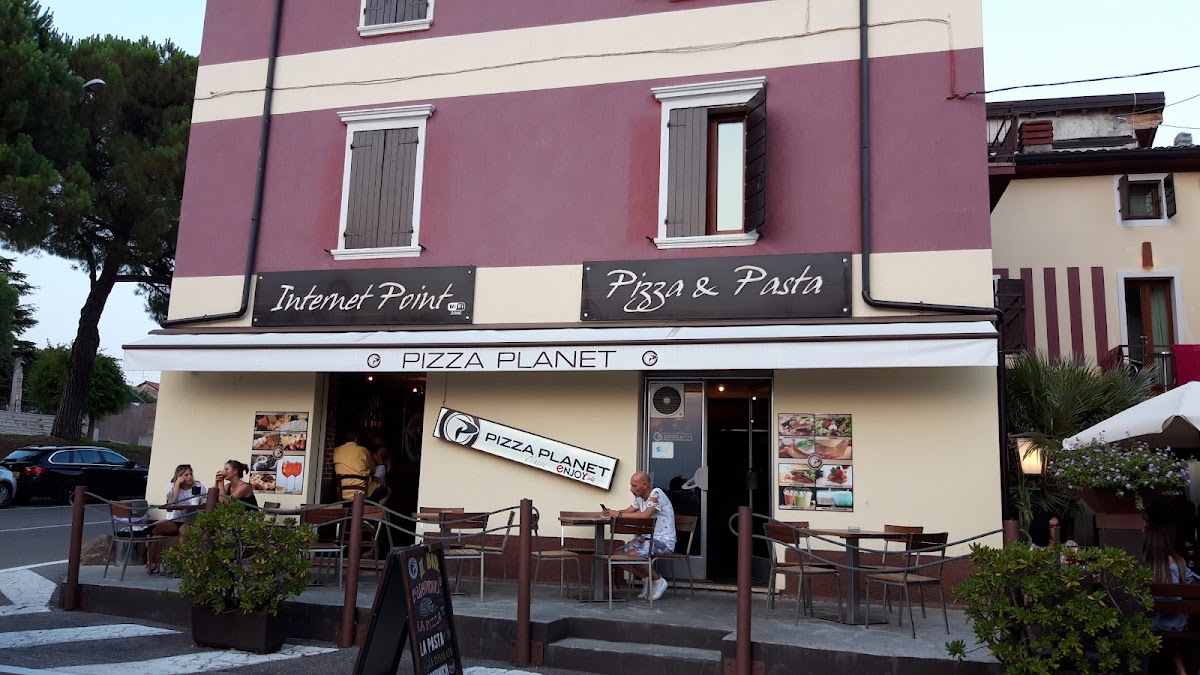 Pizza Planet Cola di Lazise